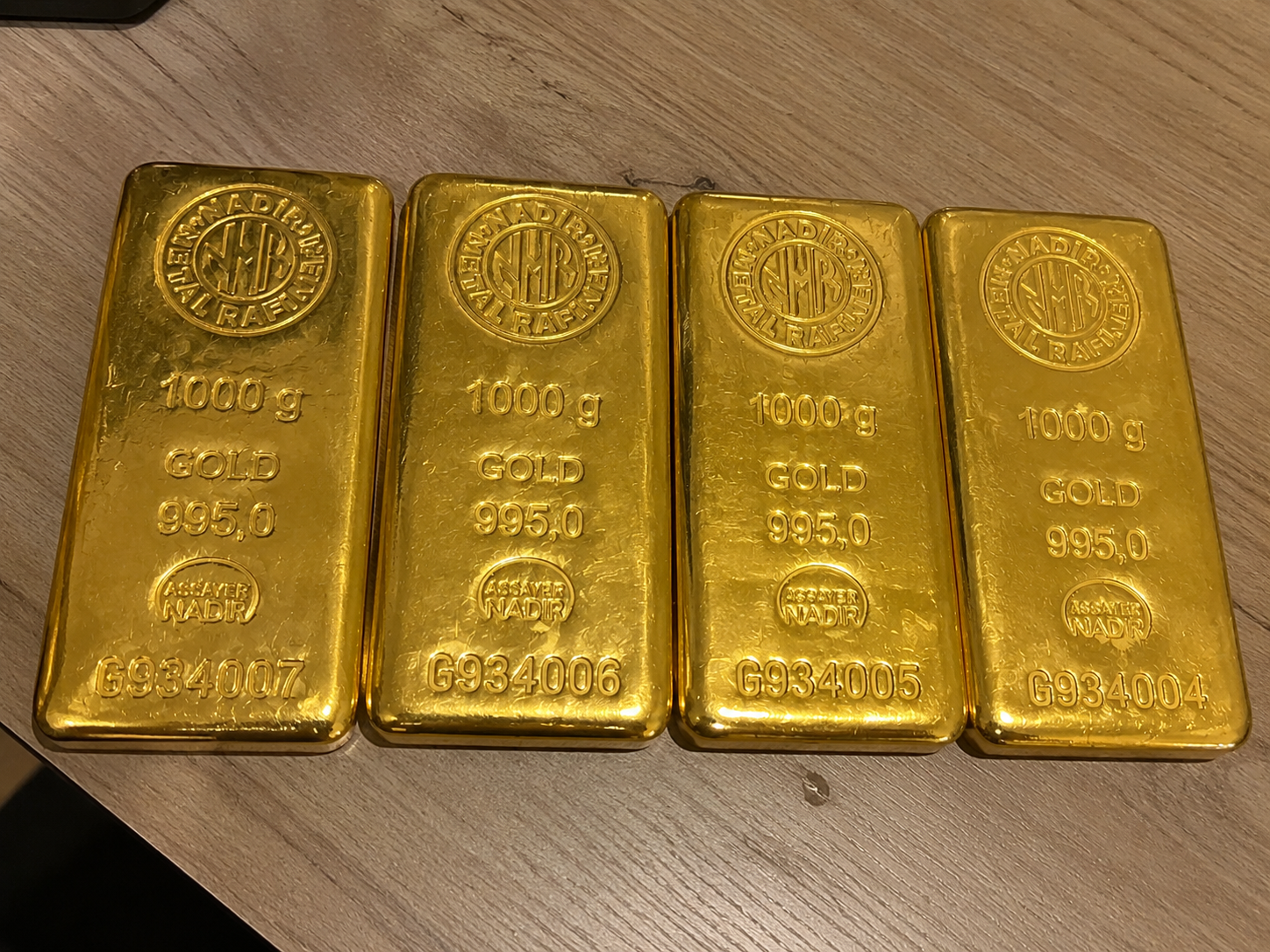 1000 gram 995.0 fine gold bars for sale from Terranova Extraction